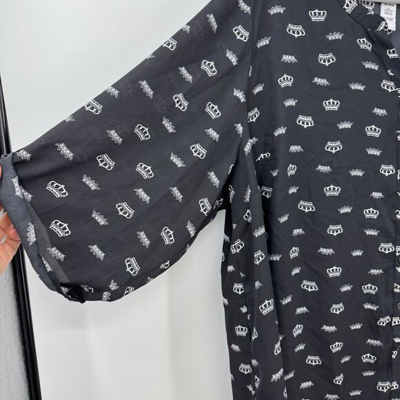 Catherines Crown Print Button Front Top Blouse 3X Black Roll Tab Whimsigoth - Picture 4 of 7